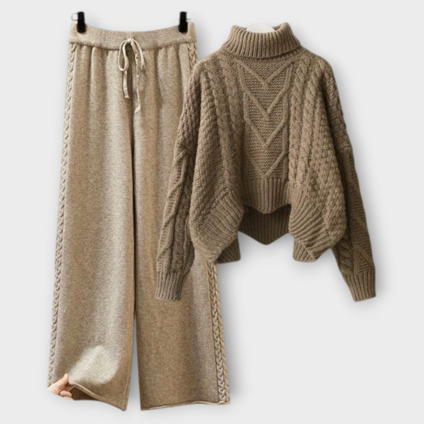 Elegant strikket sæt